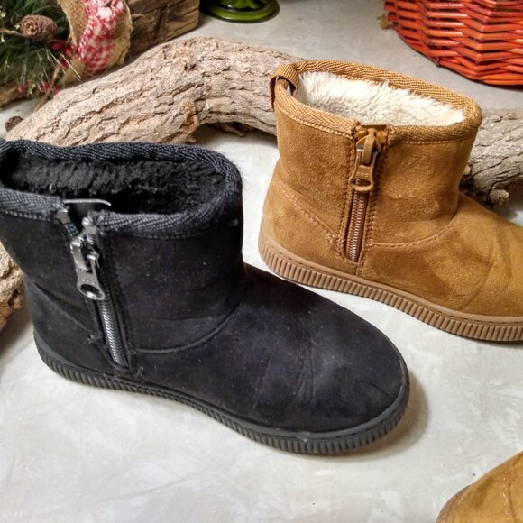 2 Pairs Size 8 Toddler Cat & Jack Faux Suede Furry Lined Winter Boots - Picture 8 of 9